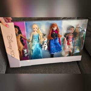 Disney 100 special edition doll set